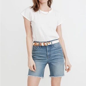 High-Rise Mid-Length Denim Shorts in Bonet Wash: TENCEL™ Lyocell - size 29